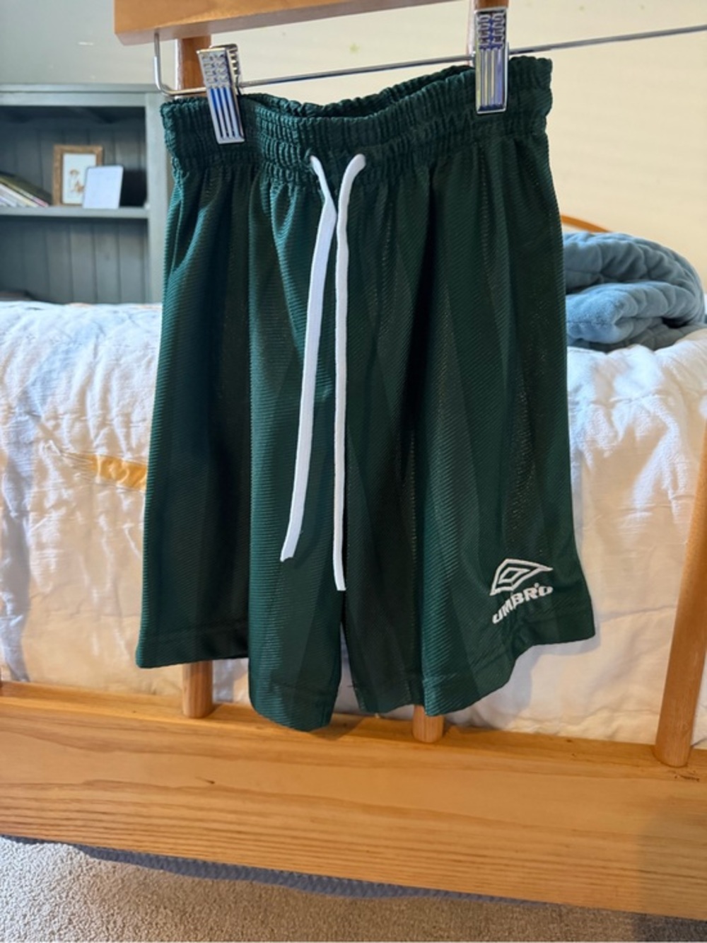 EUC youth umbro shorts green stripes YS casual back to school vintage retro